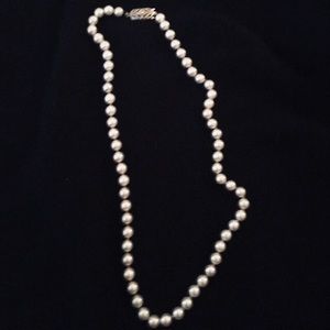 18 in strand pearl necklace.